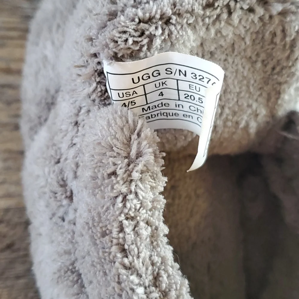 UGG gray unisex kids boots velcro comfy size 4/5 US - Picture 5 of 8